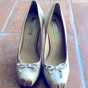 High Satin pumps, leather sole